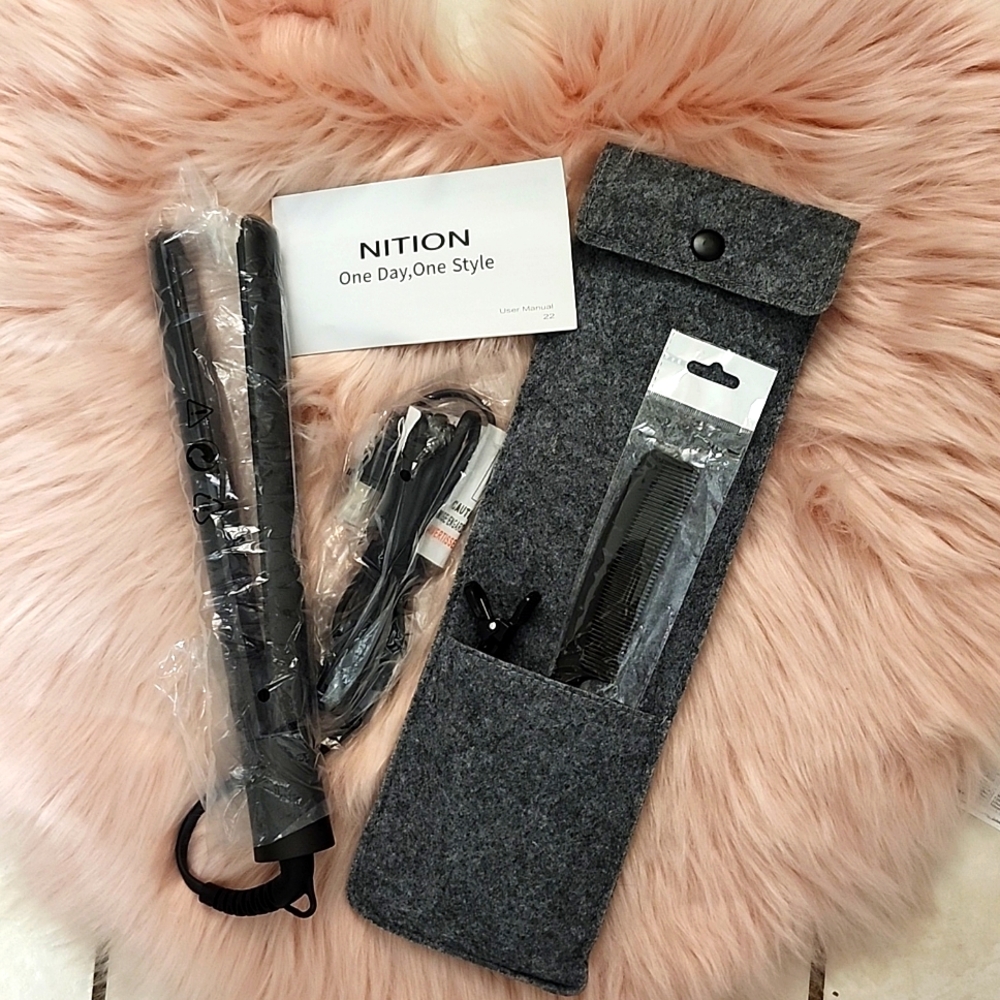 Brand New NITRON HAIR STRAIGHTENER W/TRAVEL POUCH